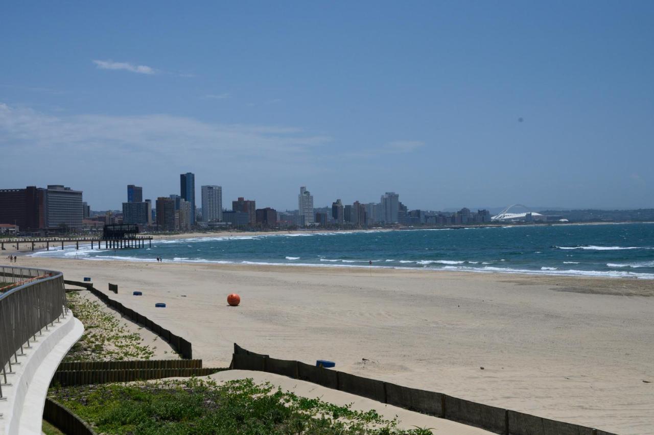 Luxury Point Waterfront Apartment At The Spinaker Durban Exterior photo